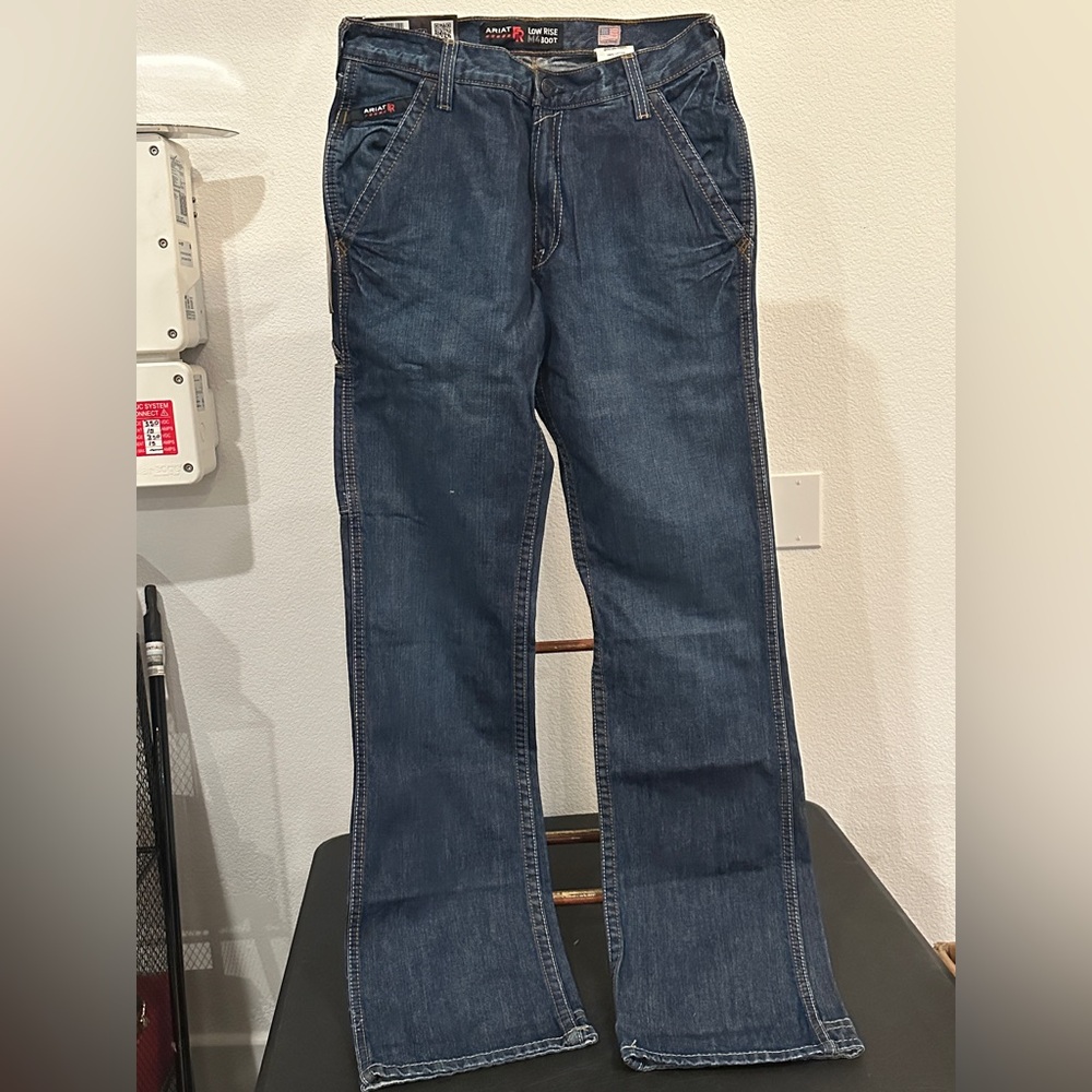 Ariat M4 Work CAT 2 Jeans‎ Mens 32-38 Blue Flame Resistant Relaxed Boot Cut
